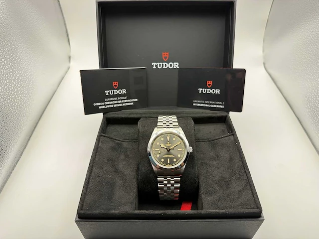 Tudor black bay one 41 | anthracite dial | unworn | 2026 - afbeelding 4 van  12