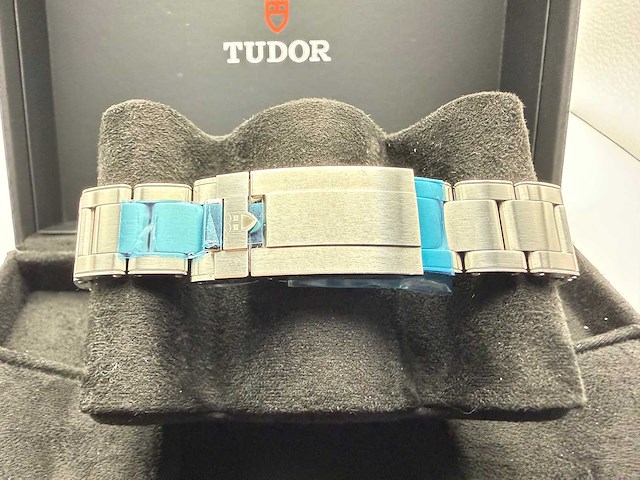 Tudor black bay pro | white dial | unworn | 2026 - afbeelding 9 van  11