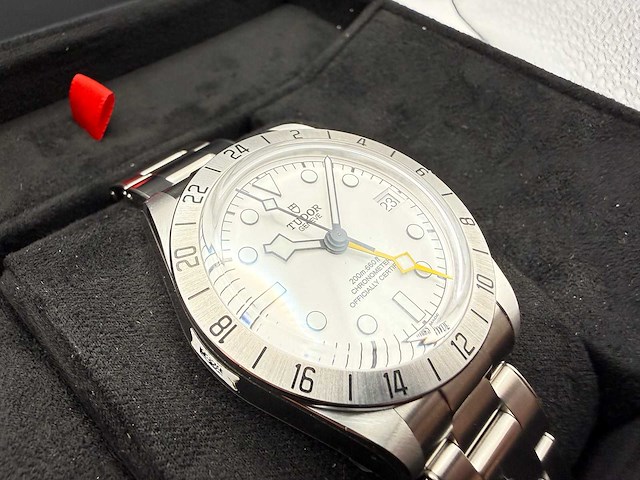 Tudor black bay pro | white dial | unworn | 2026 - afbeelding 10 van  11