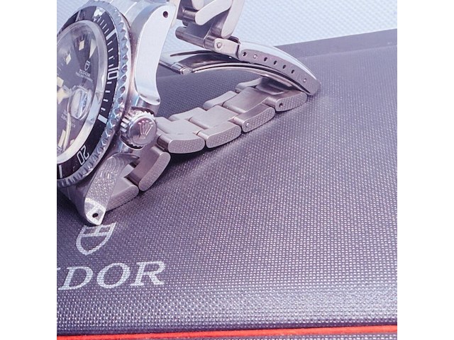 Tudor by rolex submariner snowflake - afbeelding 11 van  13