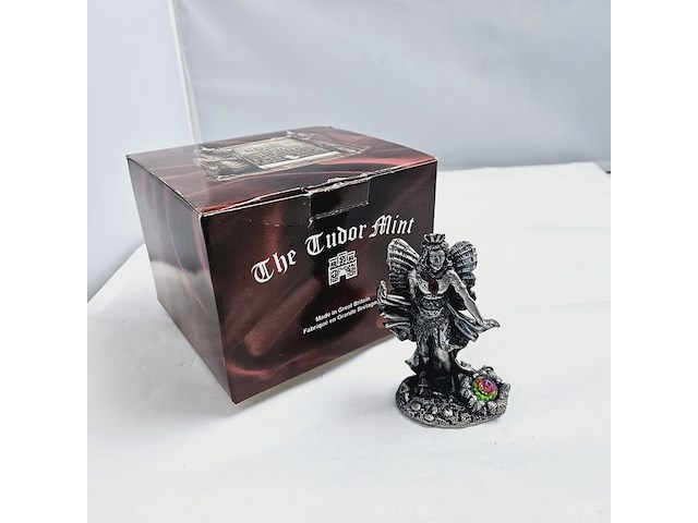 Tudor mint england - fairy queen statuette met zilver vergoten - afbeelding 2 van  8