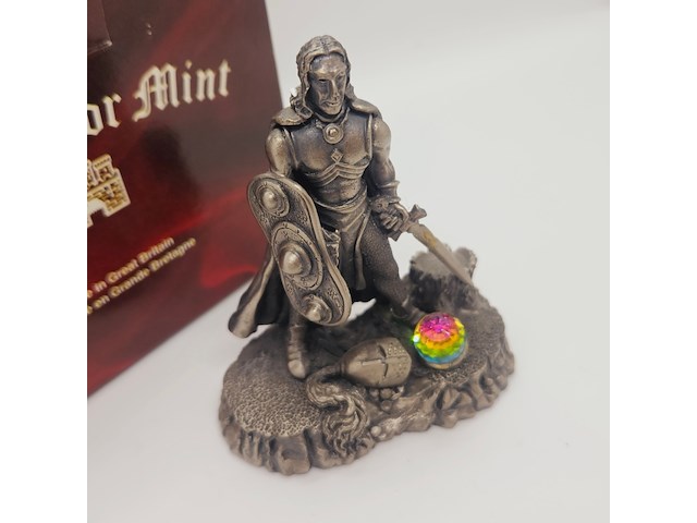 Tudor mint england - sir gawain statuette met zilver vergoten - afbeelding 1 van  9