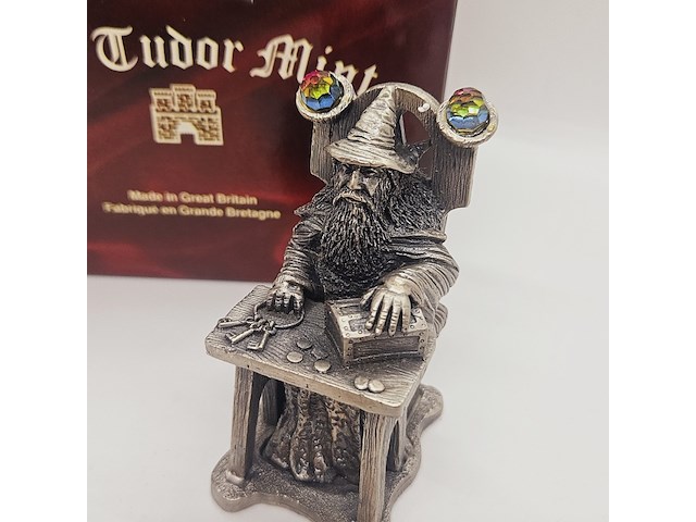 Tudor mint england - 'the drout keeper' statuette met zilver vergoten - afbeelding 1 van  9
