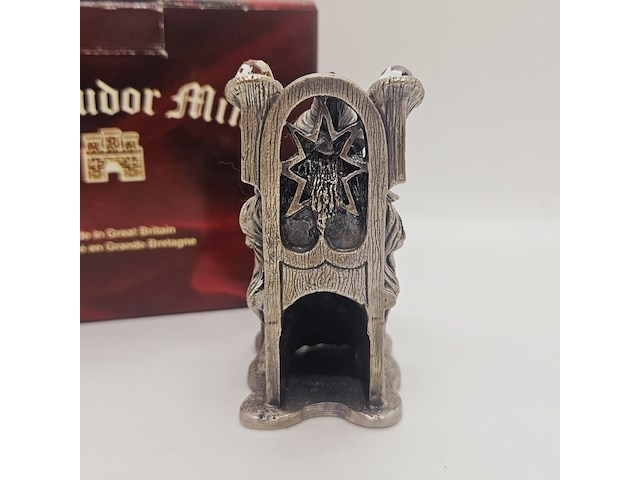 Tudor mint england - 'the drout keeper' statuette met zilver vergoten - afbeelding 5 van  9