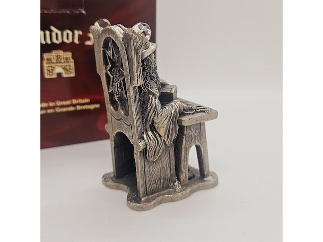 Tudor mint england - 'the drout keeper' statuette met zilver vergoten - afbeelding 6 van  9