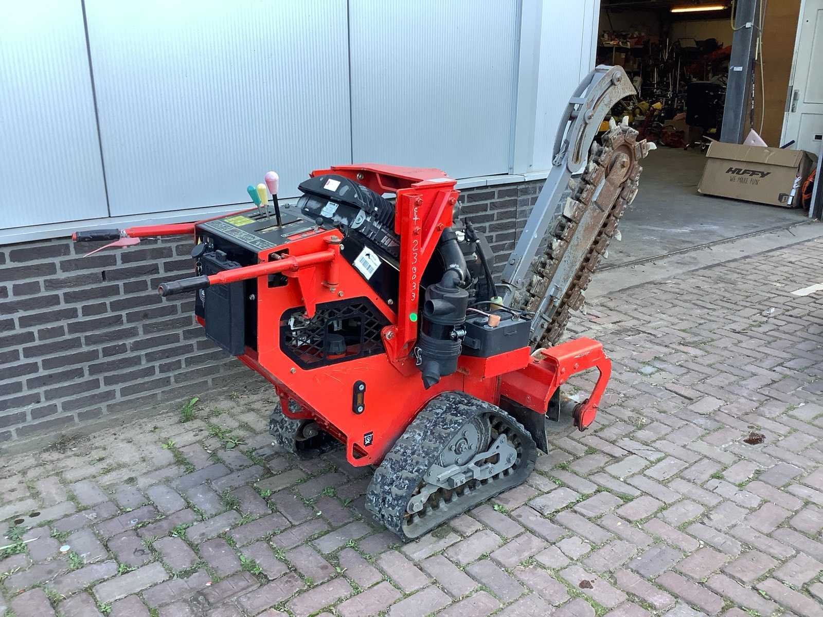 Tuin- en parkmachines, bedrijfswagens en gereedschappen wegens herorganisatie