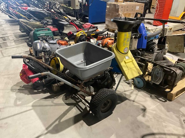 Tuin-en grondverzetmachines - afbeelding 9 van  9