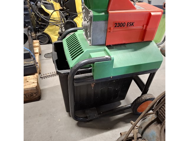 Tuin gereedschap en elektrische gereedschap , bril, flymo, stilhl - afbeelding 10 van  39