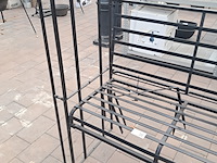 Tuinbank met rozenboog - afbeelding 6 van  8