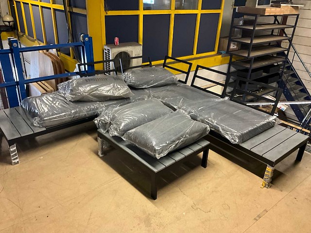 Tuinbank met tafel - afbeelding 5 van  5