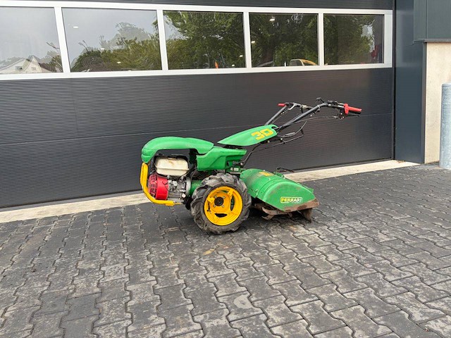 Tuinfrees ferrari mc330-gx200 benzine 2000 - afbeelding 1 van  1