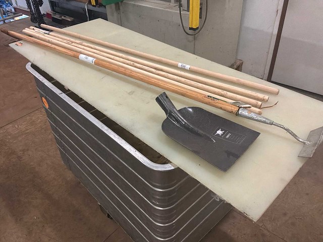 Tuingereedschap (2x) - afbeelding 1 van  3