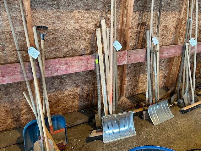 Tuingereedschap (9x) - afbeelding 1 van  4