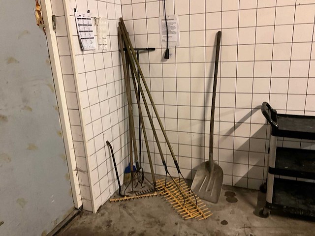 Tuingereedschap - afbeelding 1 van  3