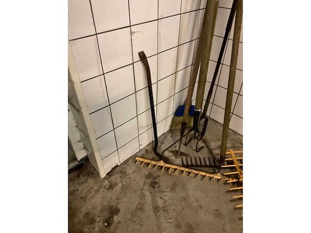 Tuingereedschap - afbeelding 2 van  3