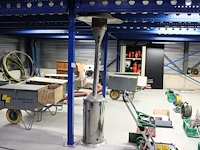 Tuinheater met gasfles. hoogte 225 cm
