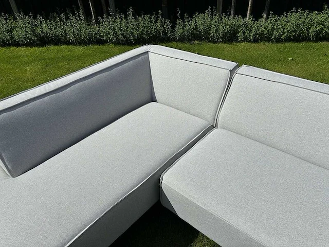 Tuinhoekbank, toscane allweather, lighy grey, bouwjaar 2026 - afbeelding 3 van  4