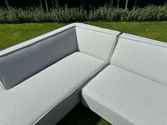 Tuinhoekbank, toscane allweather, lighy grey, bouwjaar 2026 - afbeelding 4 van  7