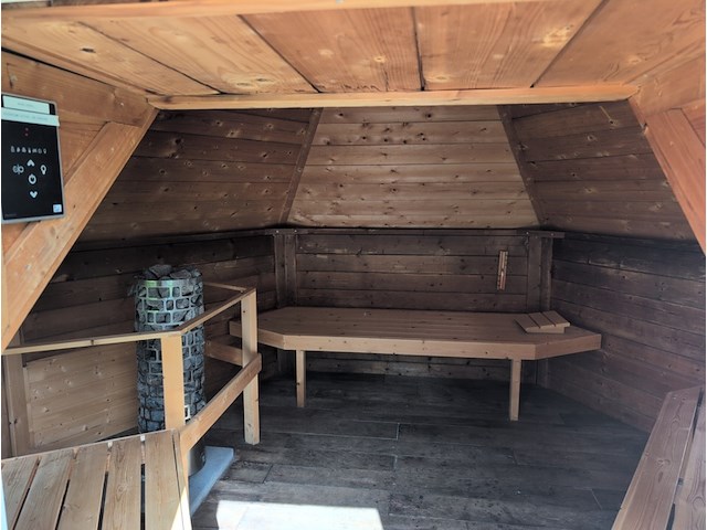 Tuinhuis met ingebouwde sauna (80–90°c) - afbeelding 8 van  11