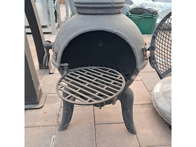 Tuinkachel en houthaktafel - afbeelding 7 van  18