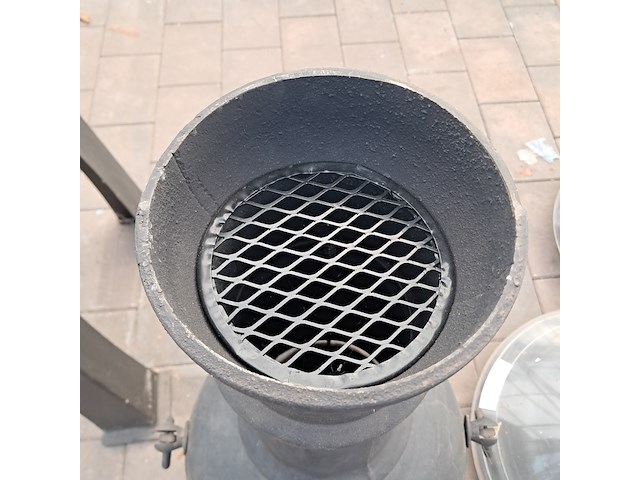 Tuinkachel en houthaktafel - afbeelding 10 van  18