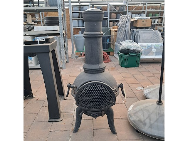 Tuinkachel en houthaktafel - afbeelding 18 van  18