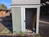 Tuinkast met inhoud - afbeelding 2 van  7