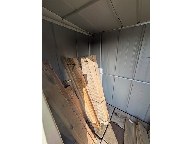 Tuinkast met inhoud - afbeelding 5 van  7