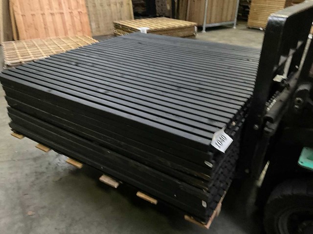 Tuinscherm "elan" zwart gespoten - 180x180 cm (10x) - afbeelding 2 van  9