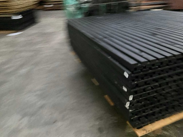 Tuinscherm "elan" zwart gespoten - 180x180 cm (10x) - afbeelding 7 van  9