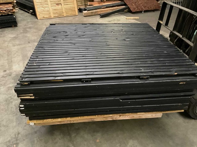 Tuinscherm "elan" zwart gespoten - 180x180 cm (10x) - afbeelding 1 van  12