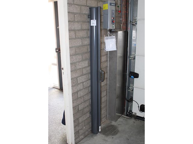 Tuinscherm met afmeting 325 x 170 cm. let op: eindpaal ontbreekt. - afbeelding 2 van  2