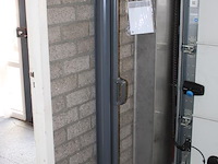 Tuinscherm met afmeting 325 x 170 cm. let op: eindpaal ontbreekt. - afbeelding 2 van  2