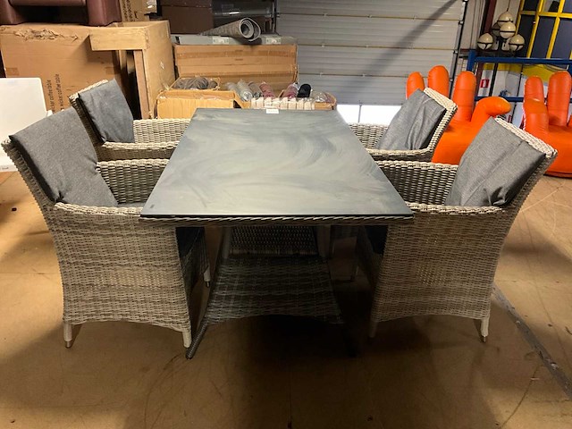 Tuinset - afbeelding 1 van  9