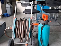 Tuinslanghaspel met drukvat gardena