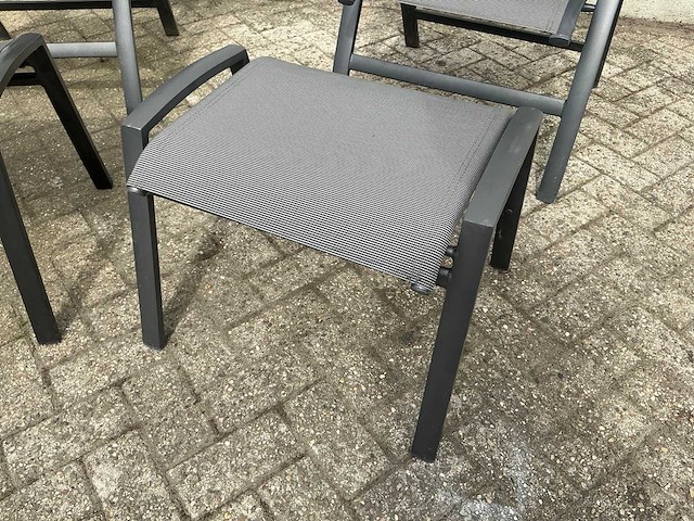Tuinstoel met voetbankje (2x) - afbeelding 3 van  3