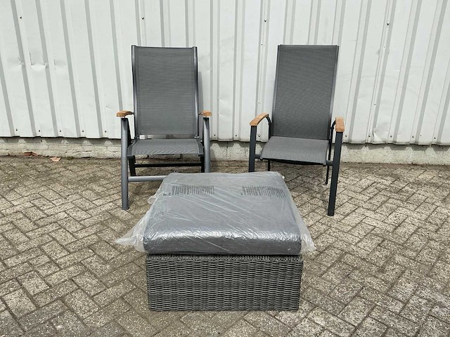 Tuinstoel set met bijzettafel - afbeelding 1 van  10