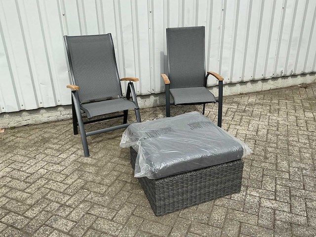 Tuinstoel set met bijzettafel - afbeelding 4 van  10