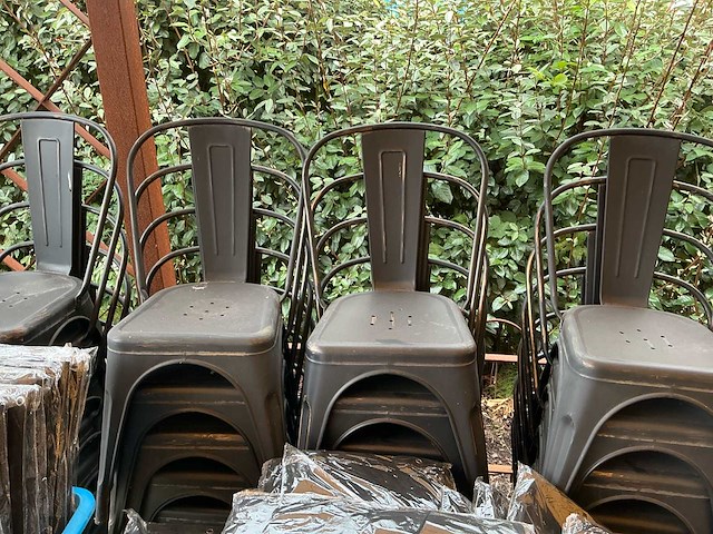 Tuinstoelen en tafels (112x) - afbeelding 7 van  10