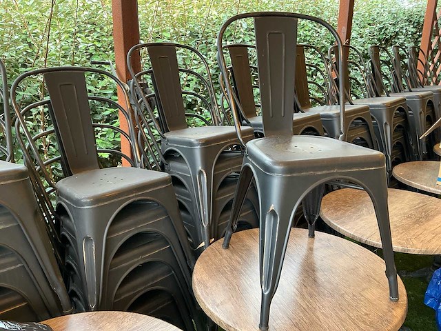 Tuinstoelen en tafels (112x) - afbeelding 8 van  10