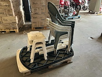 Tuinstoelen met tafels - afbeelding 2 van  2