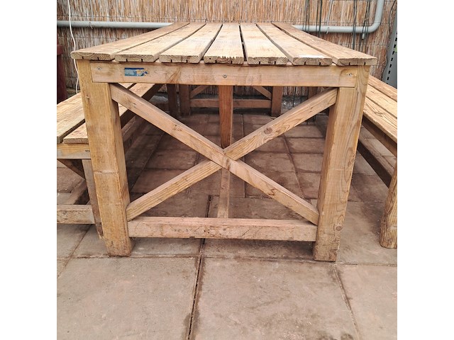 Tuintafel en banken - afbeelding 4 van  8