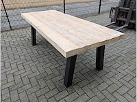 Tuintafel iepenhout 215 x 95 x 78cm. metalen onderstel. - afbeelding 3 van  3