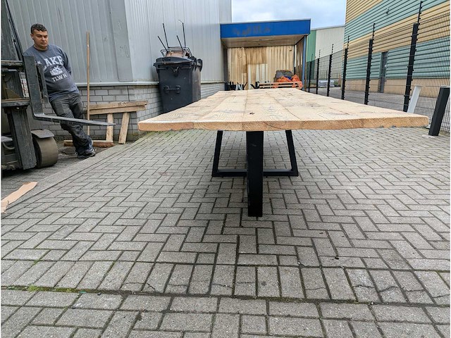 Tuintafel mega. grenenhout. 370 x 115 x 78cm. metalen onderstel - afbeelding 2 van  3