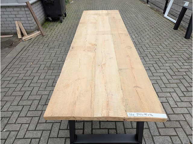 Tuintafel mega. rustiek grenen. 340 x 95 x 76cm. metalen trapezium onderstel. - afbeelding 3 van  3