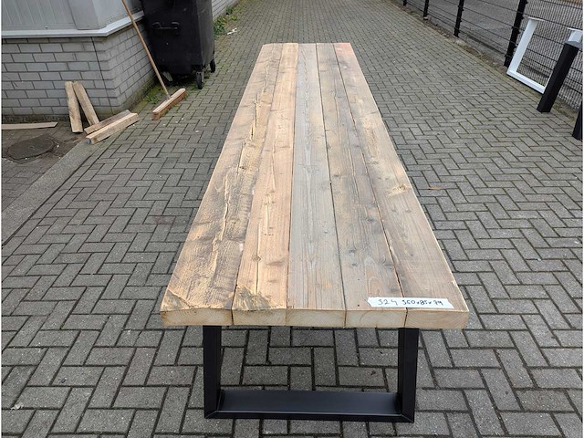 Tuintafel mega. rustiek grenenhout. 350 x 85 x 77cm. metalen u onderstel - afbeelding 3 van  3