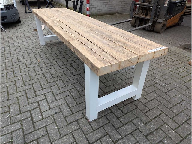 Tuintafel mega. rustiek grenenhout. 350 x 85 x 78cm. metalen a onderstel - afbeelding 1 van  3