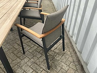 Tuintafel met bank en 3 stoelen