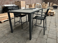 Tuintafel met drie barkrukken - afbeelding 4 van  11