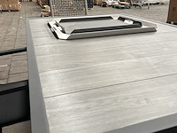 Tuintafel met drie barkrukken - afbeelding 6 van  11